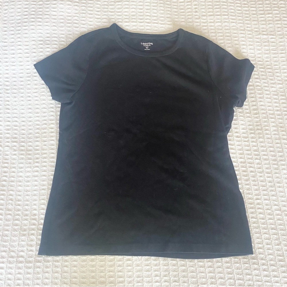 Lands End black shaped fit short sleeve tee Medium petite